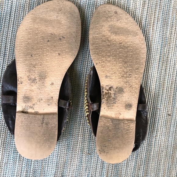 UO Gold Beaded Leather Sandal - Picture 4 of 4